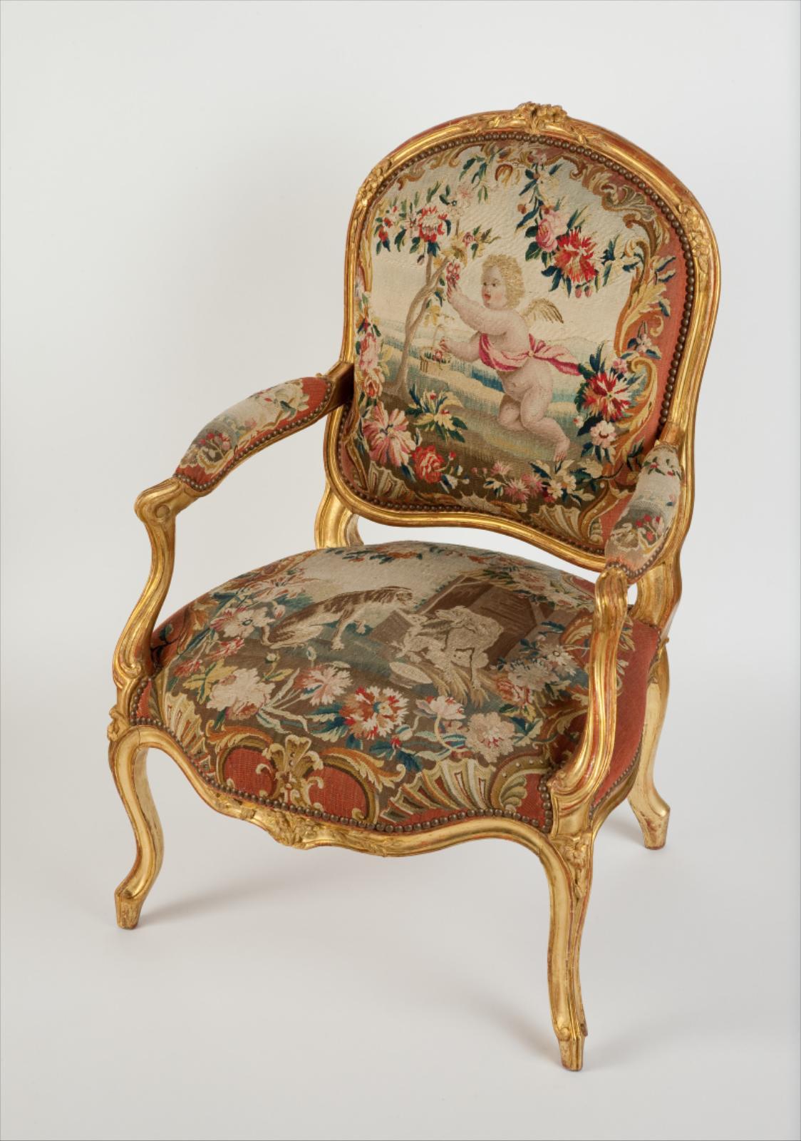 Fauteuil à la reine, garniture de tapisserie aux Fables de La Fontaine "Le Loup et le Chien"